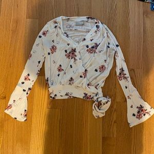 Flowy abercrombie flower blouse